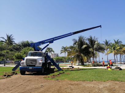 GRÚAS TITAN EN MANZANILLO